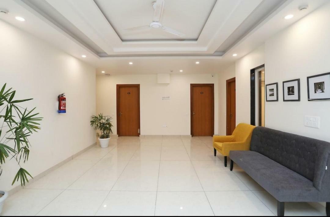 Hotel Galaxy Inn Gurgaon Exterior photo